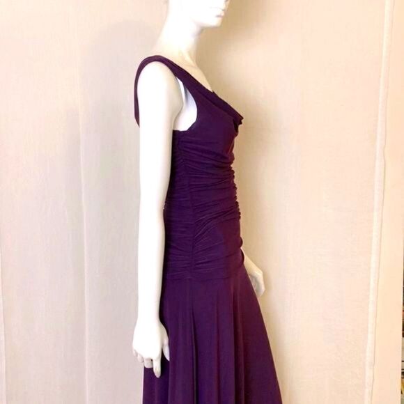 NW Long Gown Purple Eggplant with ruched bodice A-line skirt NWOT Size 4/6 - Picture 5 of 8
